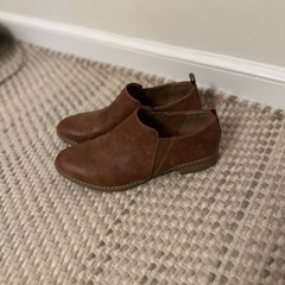Cute brown ankle boots